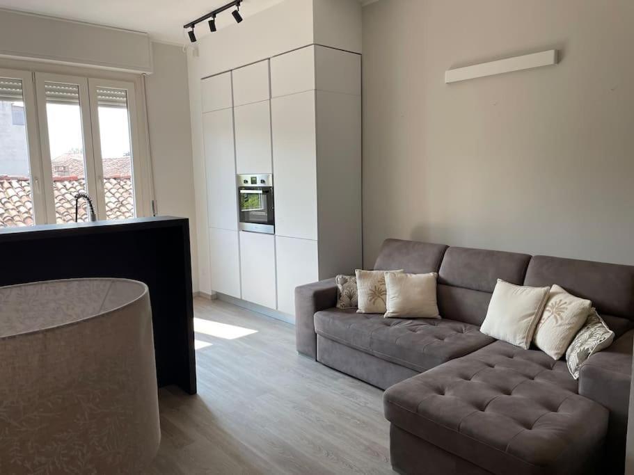 Suite De Rolandis Cin Itoo5Oo5C22Cdbezny Asti Luaran gambar